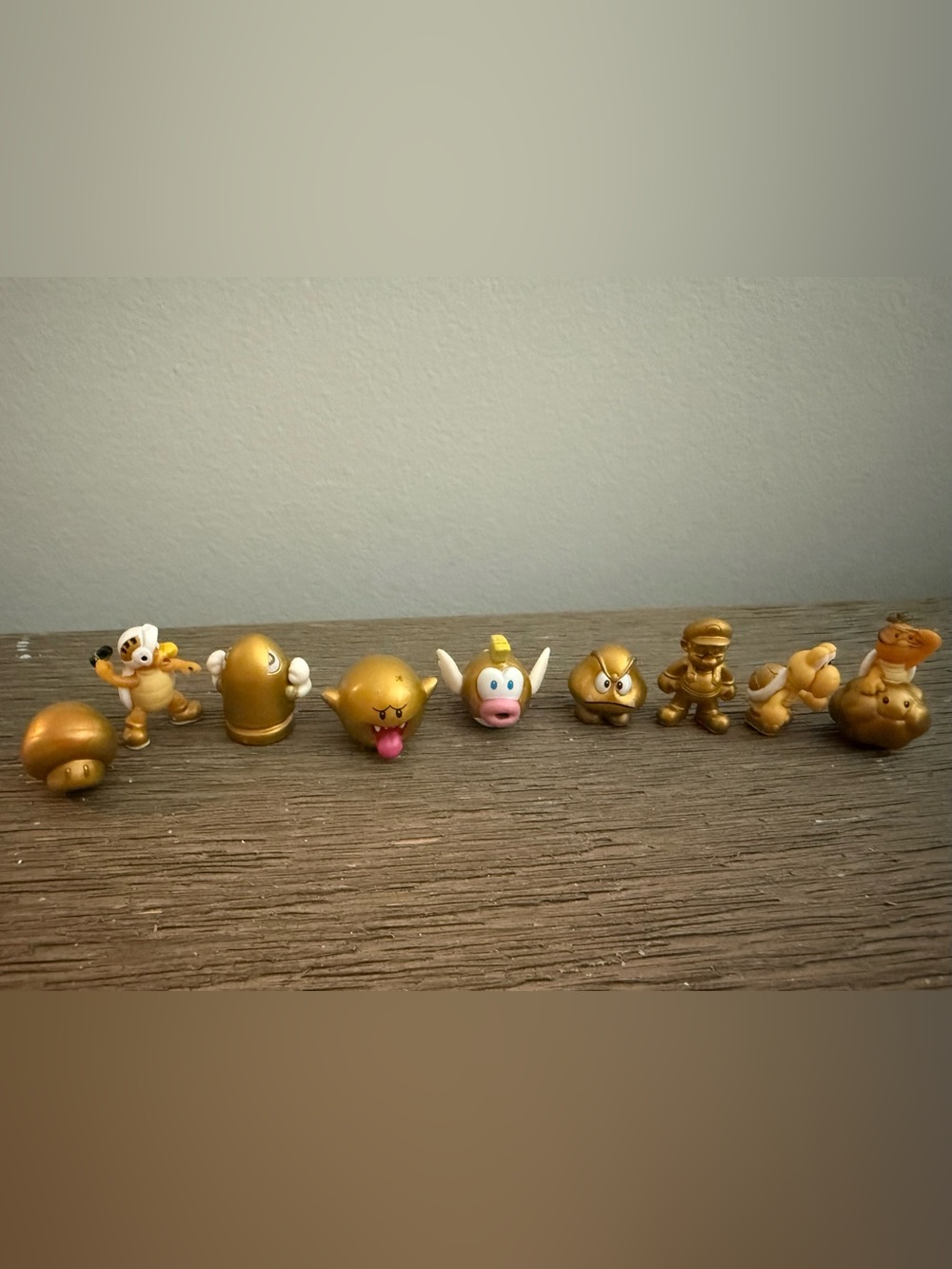 RARE Lot of 9 Mario Brothers World of Nintendo 2014 micro land figures